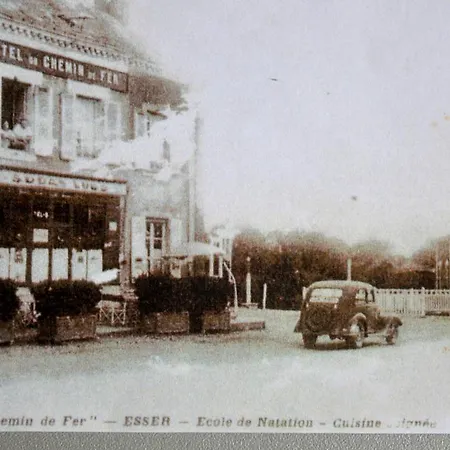 Du Chemin De Fer Hotel